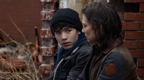 Maggie con il piccolo Hershel Jr. dopo la guerra