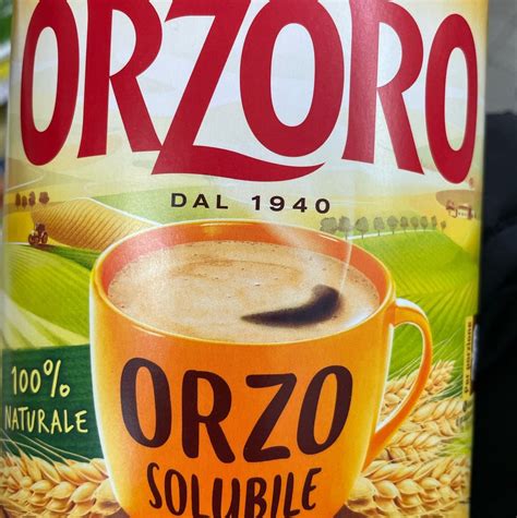 Tazza di orzo solubile fumante