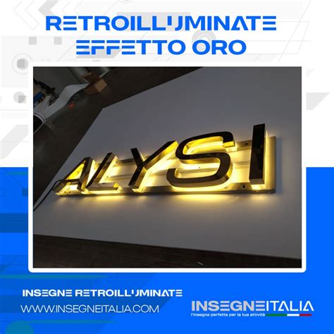 confronto visivo tra un'insegna a neon e un'insegna a LED moderna