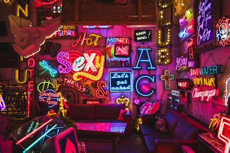 Confronto estetico tra LED e Neon