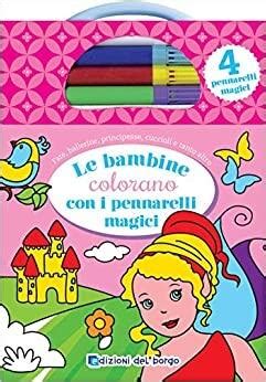 Bambine che colorano maschere