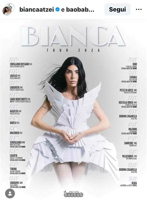 Bianca Atzei sul palco di un concerto