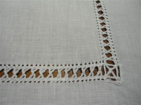 schema grafico della sfilatura del tessuto per punto gigliuccio