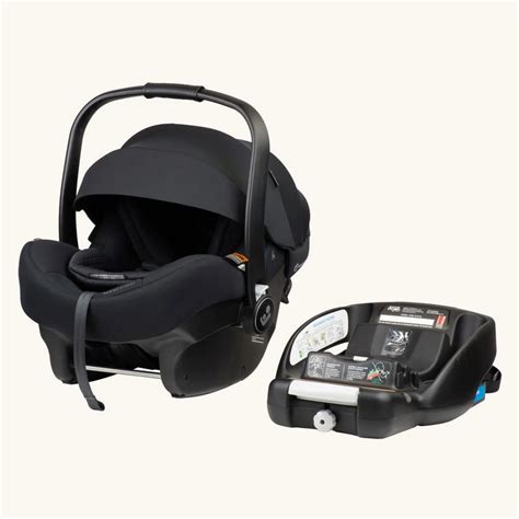 Primo piano del Maxi-Cosi Mico 12 LX Pro che mostra il design moderno e le finiture in tessuto EcoCare