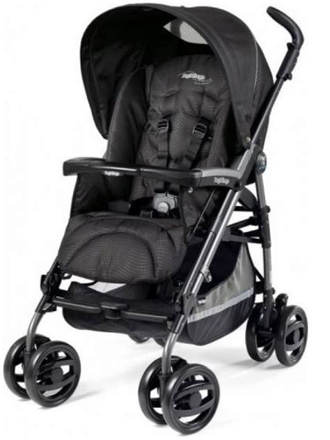 Peg Perego Pliko P3 stroller with car seat attached