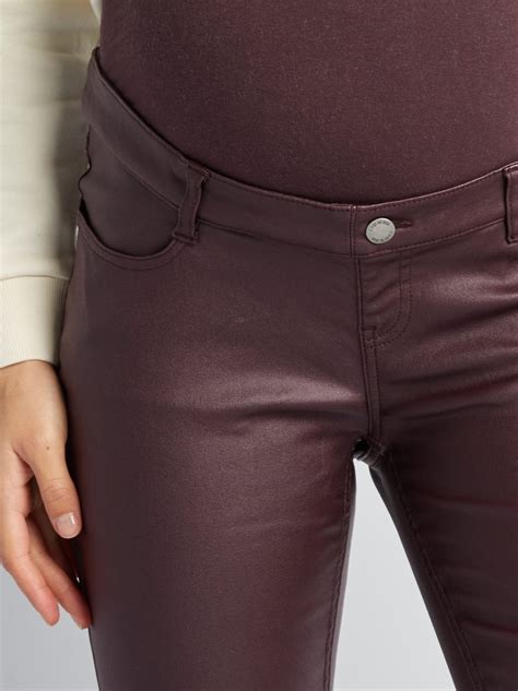 dettaglio di una fascia elastica per pantaloni premaman