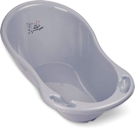 vaschetta per il bagnetto ergonomica posizionata in un bagno moderno
