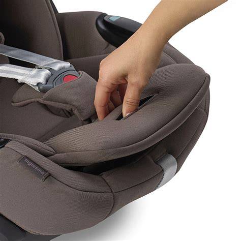 Dettaglio seggiolino auto Darwin Infant Recline Evo