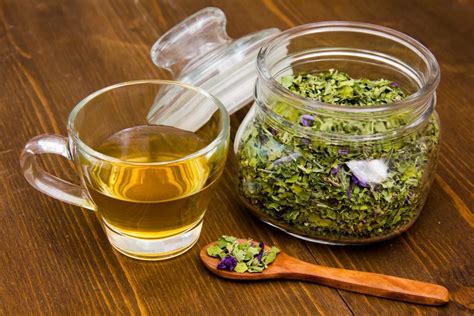 Preparazione di una tisana rilassante