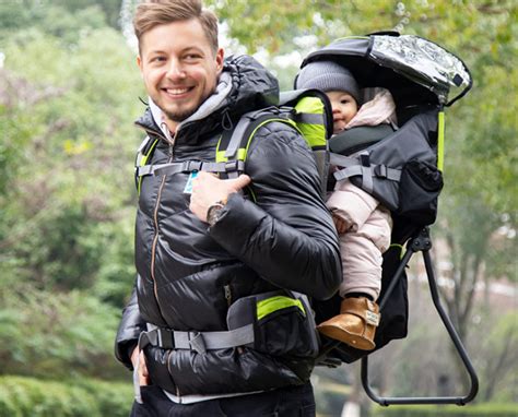 Dettaglio della seduta di uno zaino porta bimbo