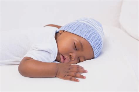 Bebè che dorme sereno