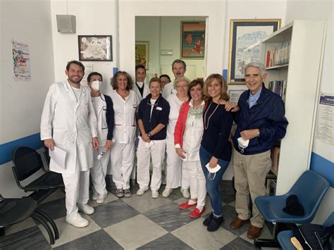 Veduta panoramica o ingresso principale dell'Ospedale Galliera di Genova