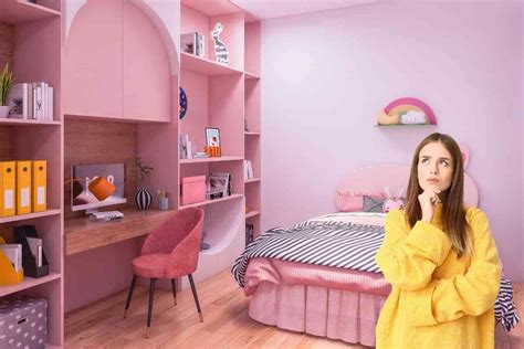 Cameretta in stile scandinavo con mobili in legno chiaro
