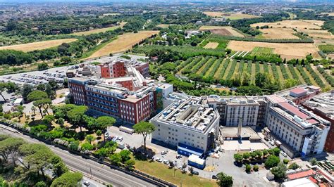 Veduta panoramica dell'ospedale San Filippo Neri a Roma