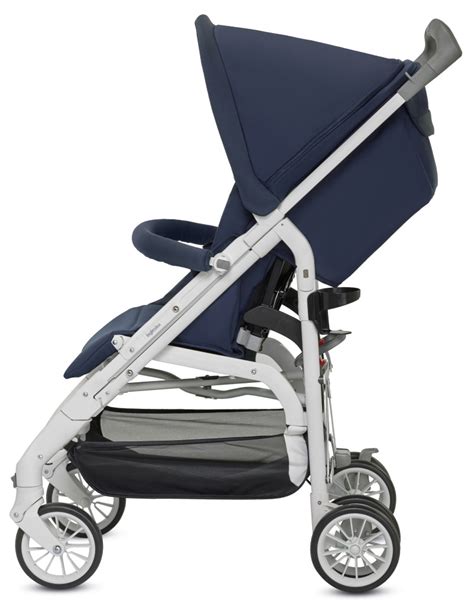 Inglesina Zippy Light one-hand folding