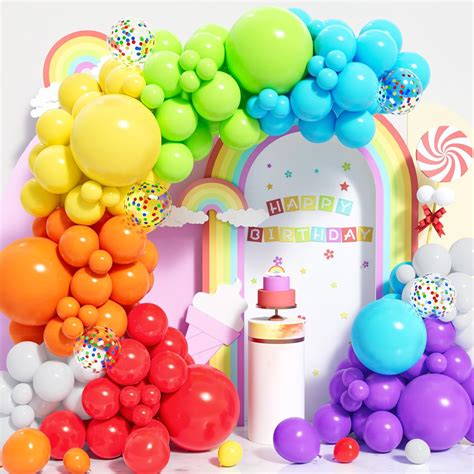 Arco di palloncini colorati per festa di compleanno
