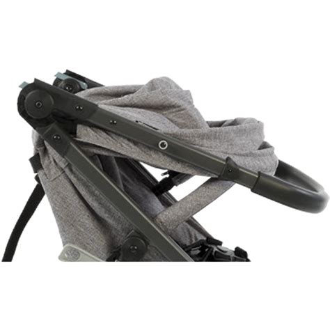 dettaglio di sistema di chiusura passeggino