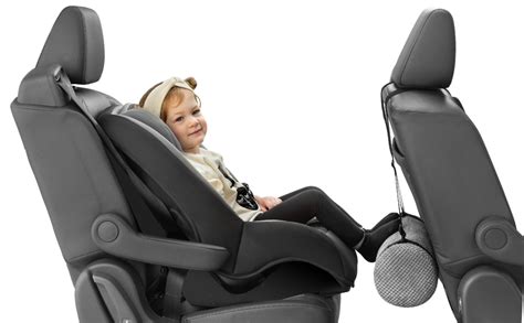 Children's car seat with the Memo Pad device attached