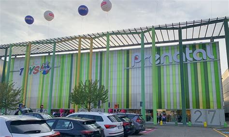 Ingresso dello store Prénatal e Toys Center ad Assago