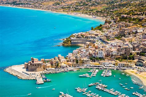 Panorama della costa di Terrasini e del Golfo di Castellammare