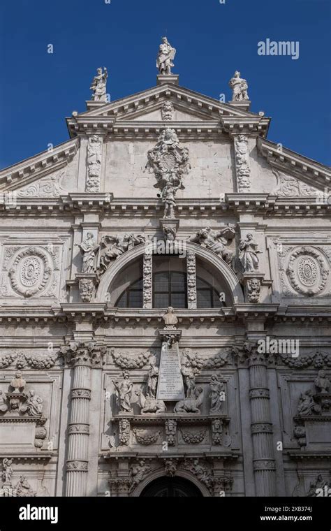 Facciata barocca del Duomo di Terrasini