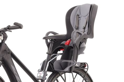 Diversi tipi di seggiolini bici per bambini