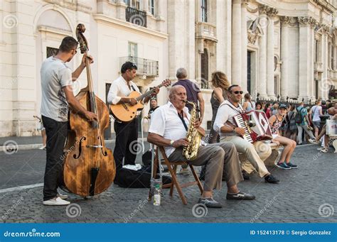 Traditional Neapolitan street with musicians