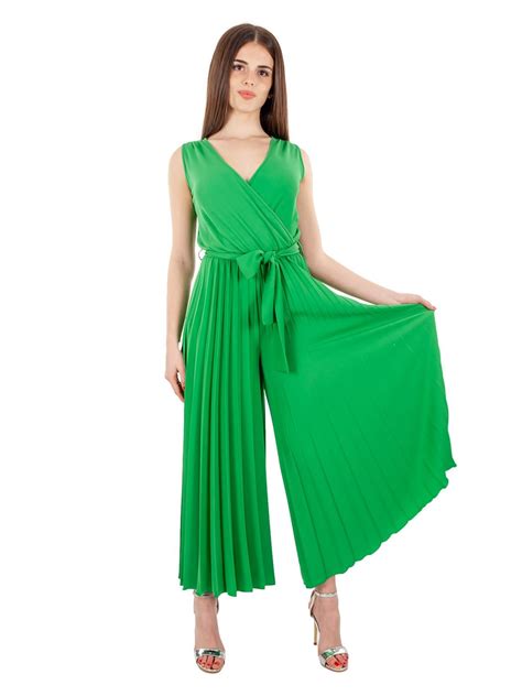 Esempio di tuta elegante con gonna pantalone