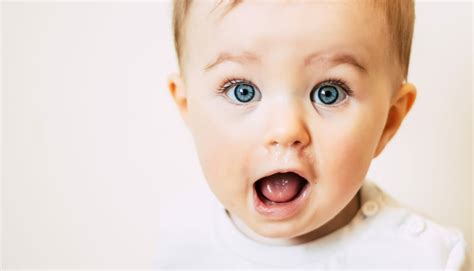 bambino con alito di acetone e sintomi correlati