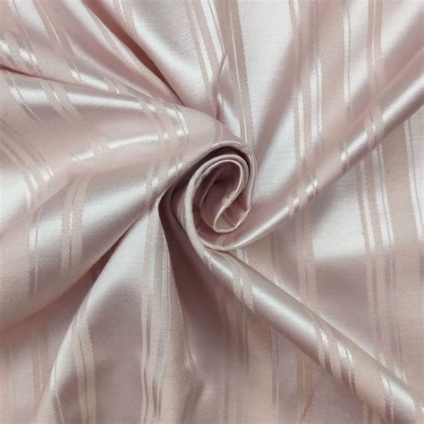 Tessuto in puro cotone per neonati