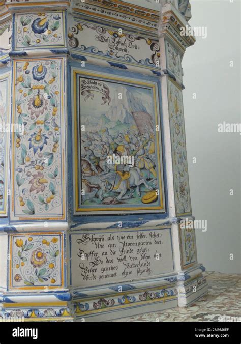 Culla rinascimentale decorata