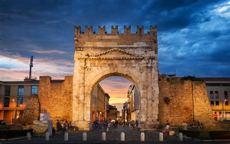 Arco di Augusto, Rimini