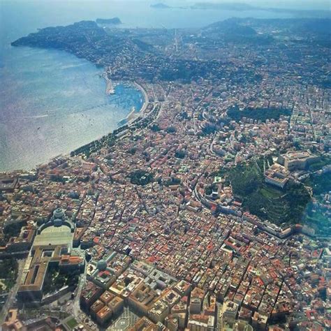 Napoli vista dall'alto