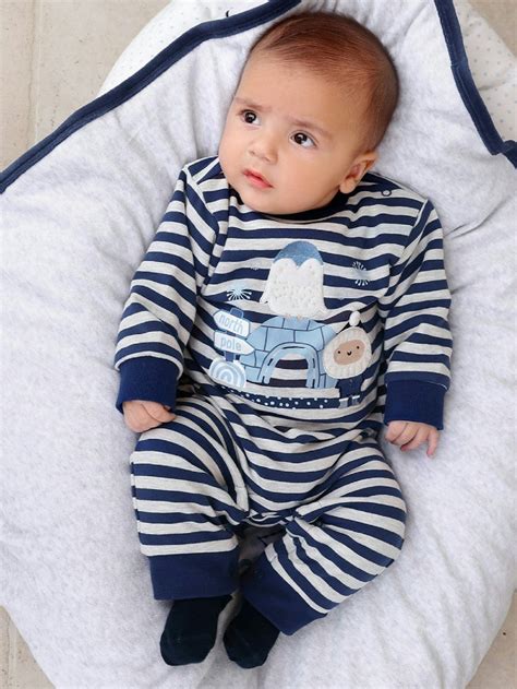 Pacchetto regalo con tutina neonato