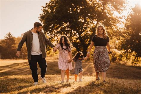 Famiglia felice dopo un percorso di PMA