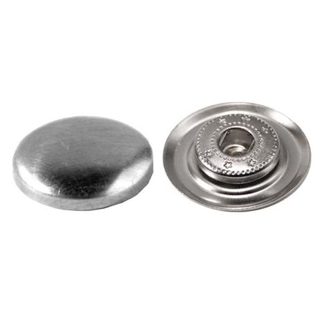 Esempio di protettore per indumenti con sistema di chiusura a bottoni metallici e design ergonomico