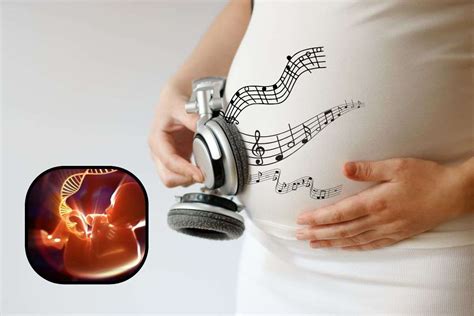Donna incinta con cuffie sul pancione