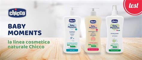 Un bambino felice che utilizza un prodotto Chicco