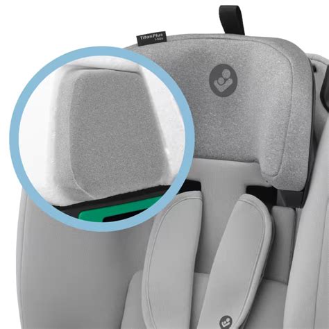 Dettaglio della struttura ergonomica del seggiolino Maxi-Cosi con focus sui tessuti traspiranti