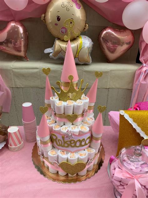 Torta di pannolini a tema principessa rosa