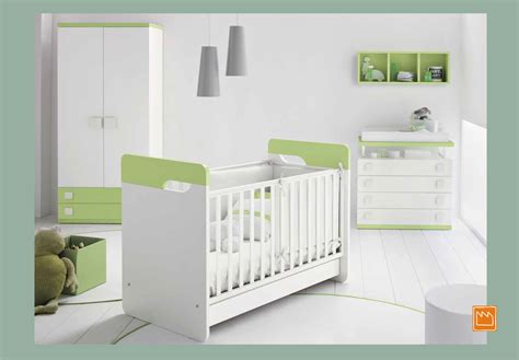 arredamento moderno per cameretta neonato con culla ergonomica