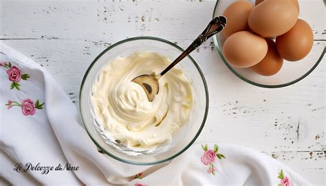 Preparazione della crema al mascarpone