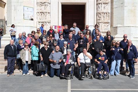 pellegrinaggio tradizionale verso il santuario di Sant'Aniello