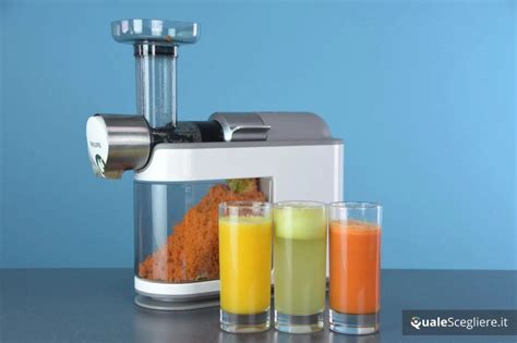 Estrattore di succo in funzione