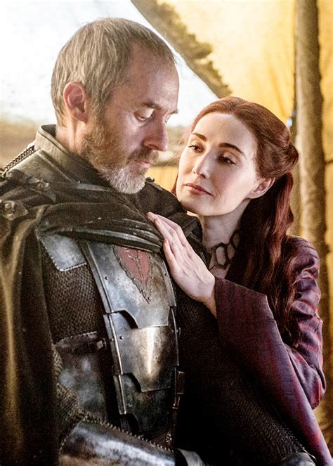 Ritratto di Melisandre con Stannis Baratheon a Roccia del Drago