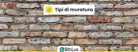 scarpine finite con diverse tipologie di decorazioni creative come nastri e bottoni
