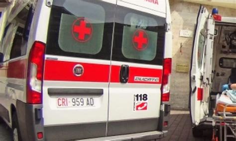 Ambulanza del 118 in movimento