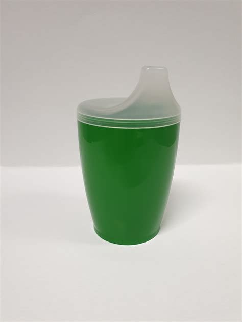 bicchiere evolutivo con beccuccio e bicchiere senza beccuccio