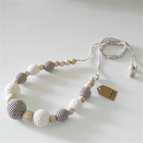 Collane allattamento di diversi materiali