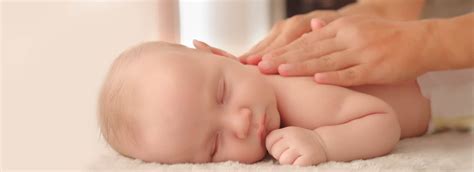 Massaggio neonatale per alleviare la congestione
